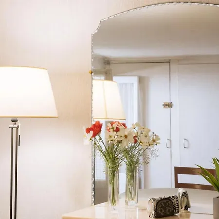 Chic Parisian 2bd Apart For 6 Appartamento